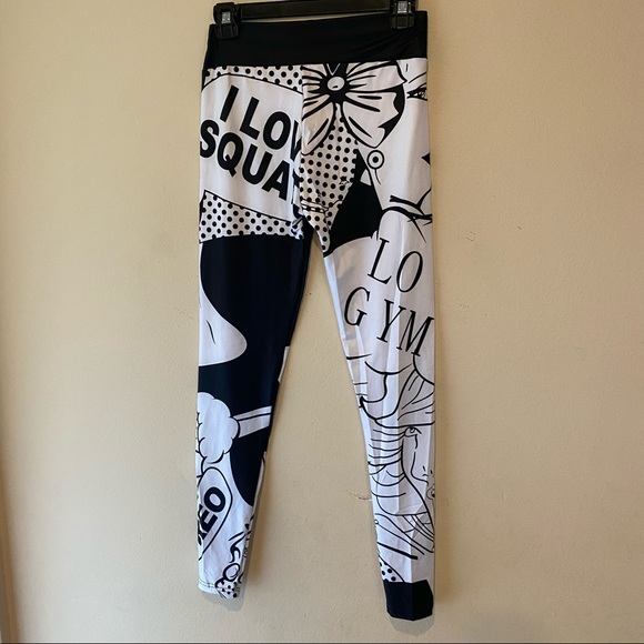 NWT “I LOVE SQUATS” COMIC STRIP DESIGN BLACK WHITE LEGGINGS SIZE SMALL - Picture 7 of 7